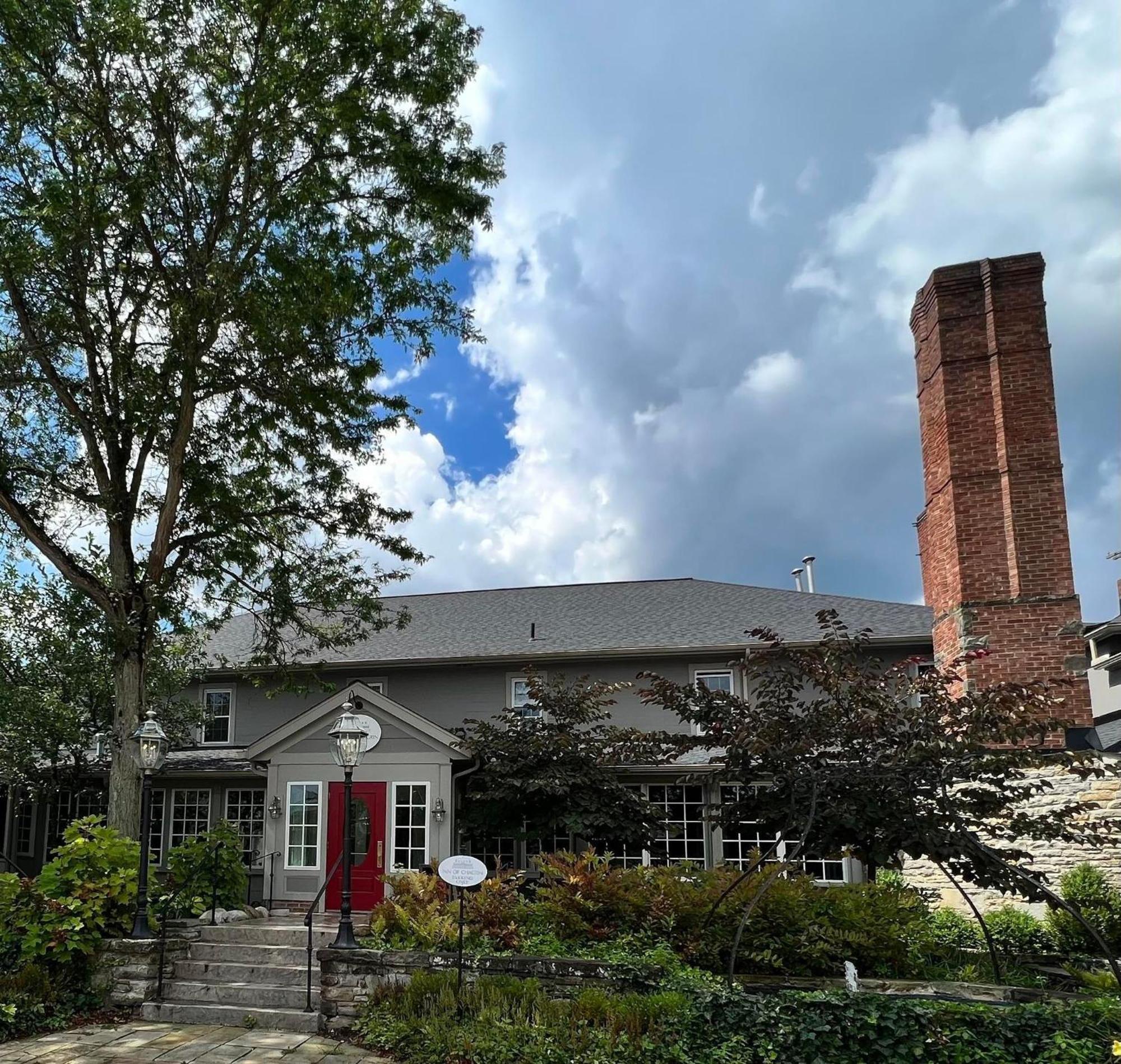 Inn Of Chagrin Chagrin Falls Exterior photo